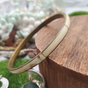 Elegant‎ Cream Bangle Bracelet B3411